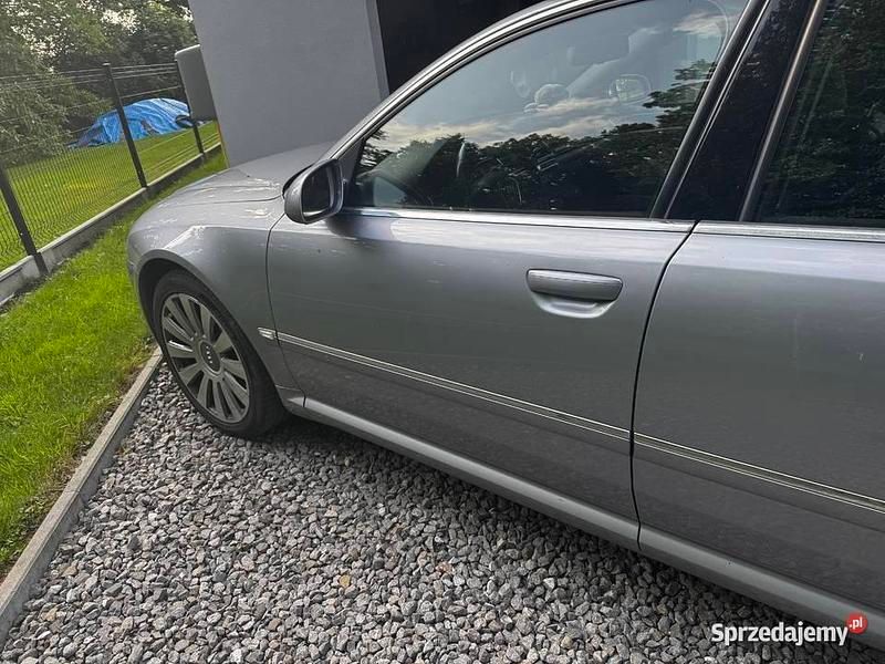 Używany Audi A8 Comfort 2005 Sedan/Limuzyna