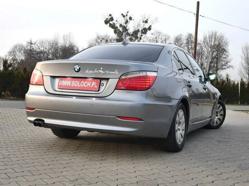 Używany BMW 523 190 KM (139 kW) 2007 Grafitowy Sedan/Limuzyna