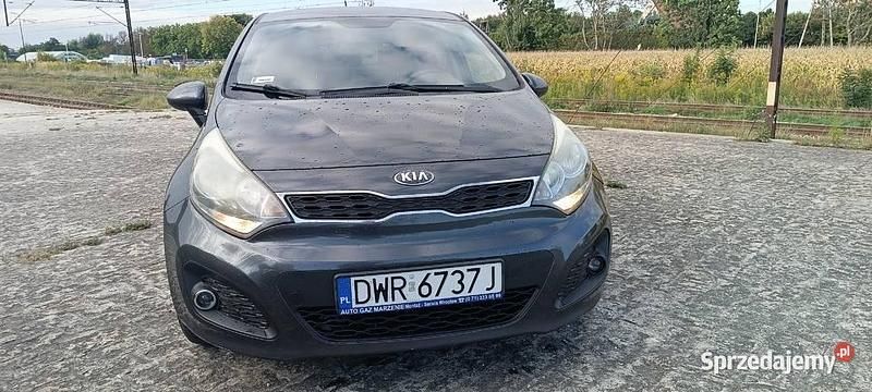Używany 2012 Kia Rio | 9999 zł (Uczciwa cena) - Obraz 1/4