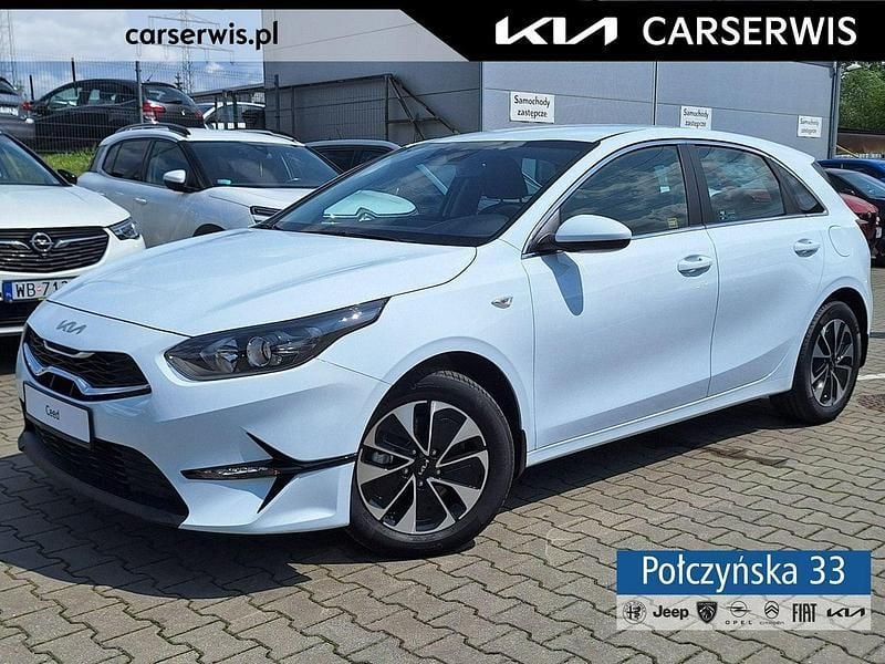 Biały Nowe 2025 Kia Ceed 2 Hatchback | 104 700 zł (Uczciwa cena) - Obraz 1/4