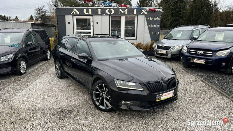 Czarny Używany 2017 Skoda Superb SportLine Kombi | 59 900 zł (Dobra cena) - Obraz 1/3