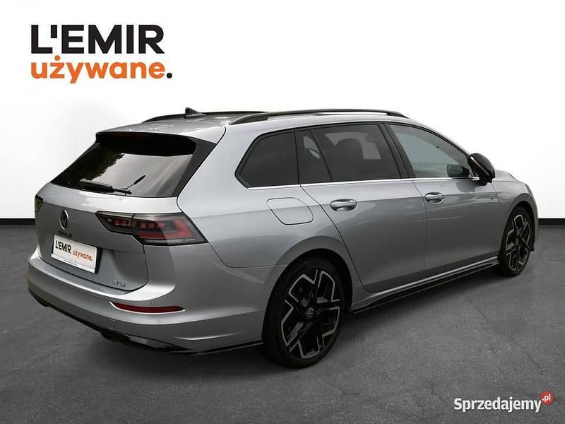 Srebrny Używany 2024 VW Golf VIII R-line Kombi | 139 900 zł - Obraz 1/4