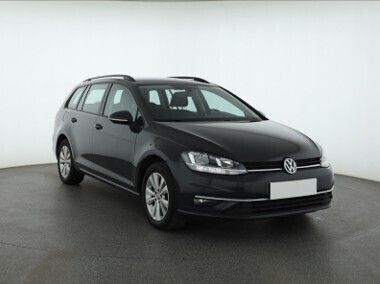 Szary Używany 2017 VW Golf VII Kombi | 50 999 zł (Uczciwa cena) - Obraz 1/4