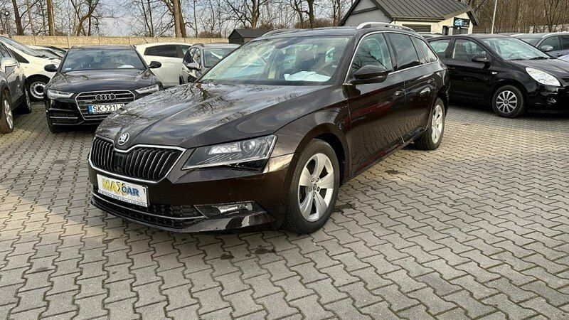 Brązowy Używany 2015 Skoda Superb Sedan/Limuzyna | 64 900 zł (Uczciwa cena) - Obraz 1/4