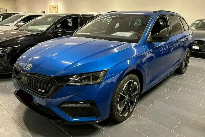 Nowe Skoda Octavia RS 265 KM (194 kW) 2025 Niebieski Kombi