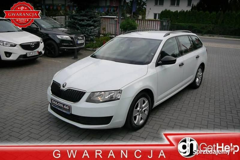 Biały Używany 2015 Skoda Octavia Kombi | 30 800 zł (Uczciwa cena) - Obraz 1/4