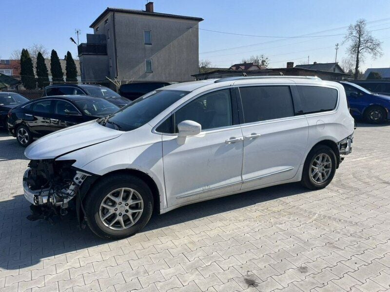 Biały Używany 2020 Chrysler Pacifica SUV | 51 900 zł - Obraz 1/4