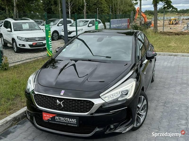 Czarny Używany 2018 DS Automobiles DS5 Performance Hatchback | 44 900 zł - Obraz 1/4