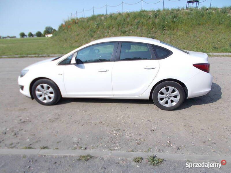 Używany Opel Astra 2018 Sedan/Limuzyna