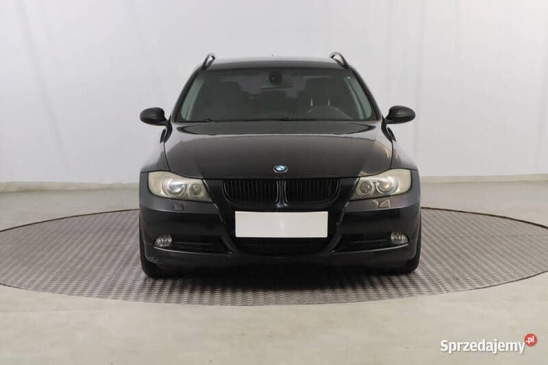Czarny Używany 2007 BMW 318 Kombi | 8999 zł (Dobra cena) - Obraz 1/4