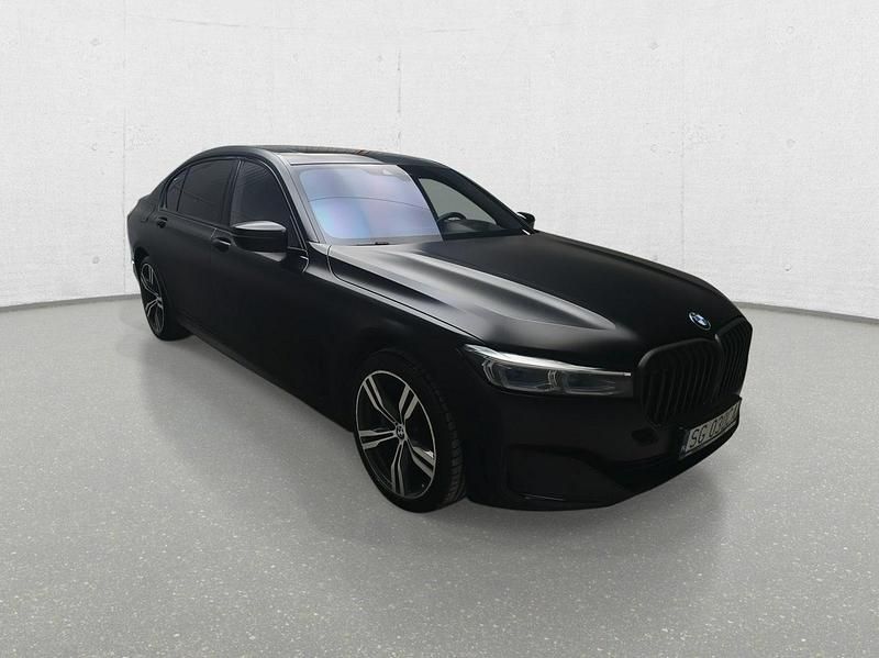 Czarny Używany 2016 BMW 750 Sedan/Limuzyna | 83 992 zł - Obraz 1/4