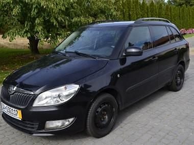Czarny Używany 2013 Skoda Fabia Hatchback | 8300 zł (Dobra cena) - Obraz 1/4