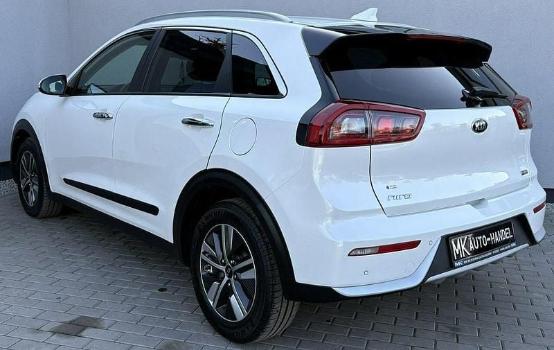 Używany Kia Niro 141 KM (103 kW) 2018 Biały SUV
