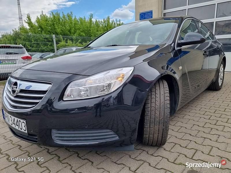 Szary Używany 2010 Opel Insignia Hatchback | 26 900 zł (Uczciwa cena) - Obraz 1/4