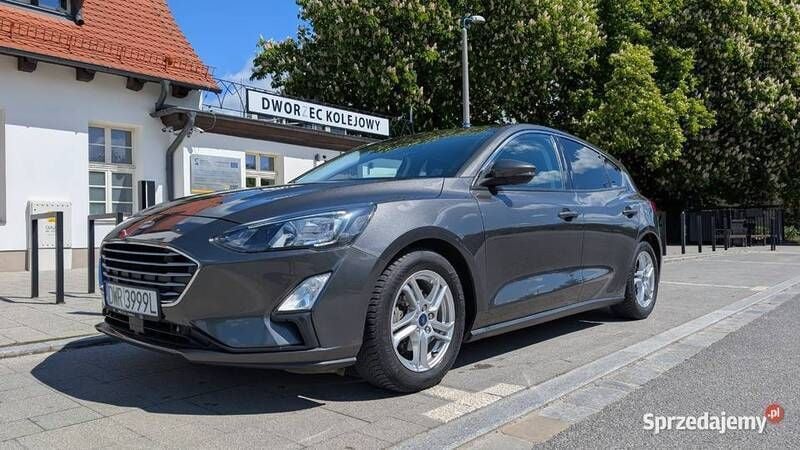 Używany Ford Focus 2018 Grafitowy Hatchback
