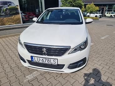Używany Peugeot 308 SW Active 130 KM (95 kW) 2021 Biały Kombi