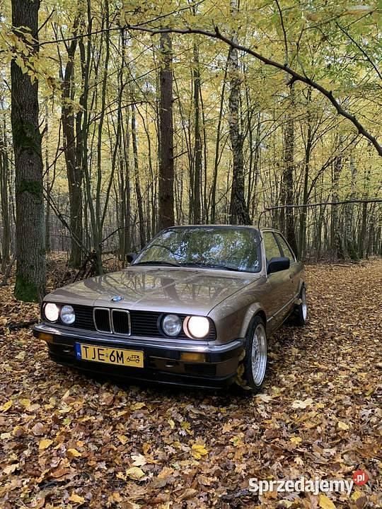 Beżowy Używany 1982 BMW 320 Coupe | 38 999 zł - Obraz 1/4
