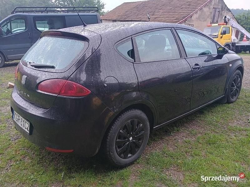 Czarny Używany 2005 Seat Leon Sedan/Limuzyna | 4600 zł (Uczciwa cena) - Obraz 1/3