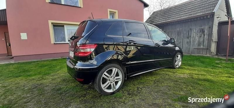 Używany Mercedes B200 2008 Czarny Minivan