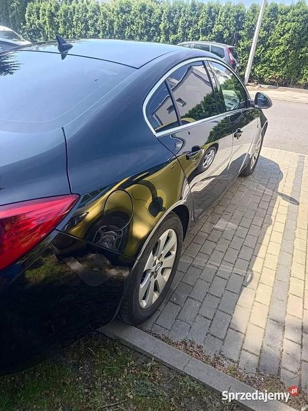 Używany Opel Insignia 2010 Czarny Sedan/Limuzyna