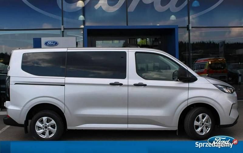 Srebrny Nowe 2026 Ford Transit Custom Limited Sedan/Limuzyna | 180 810 zł (Uczciwa cena) - Obraz 1/4
