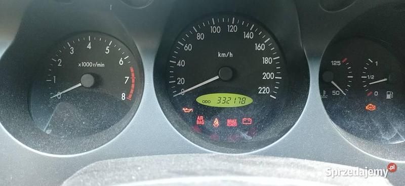 Używany Chevrolet Evanda 2003 Srebrny Sedan/Limuzyna