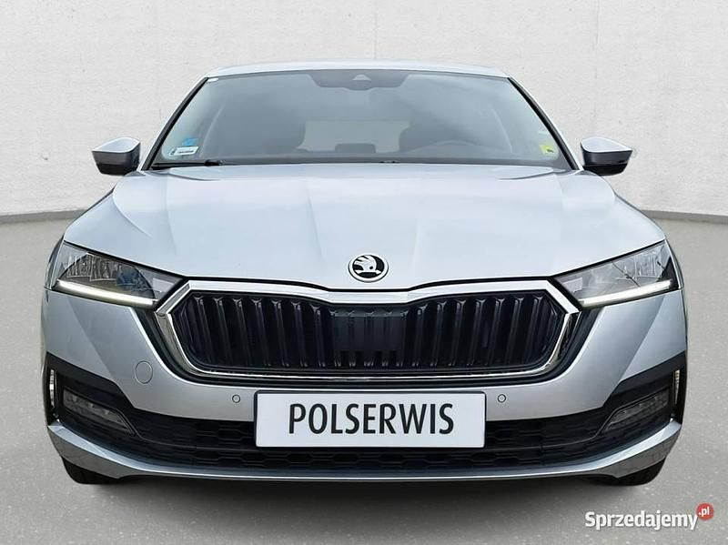 Srebrny Używany 2022 Skoda Octavia Hatchback | 75 900 zł (Uczciwa cena) - Obraz 1/4