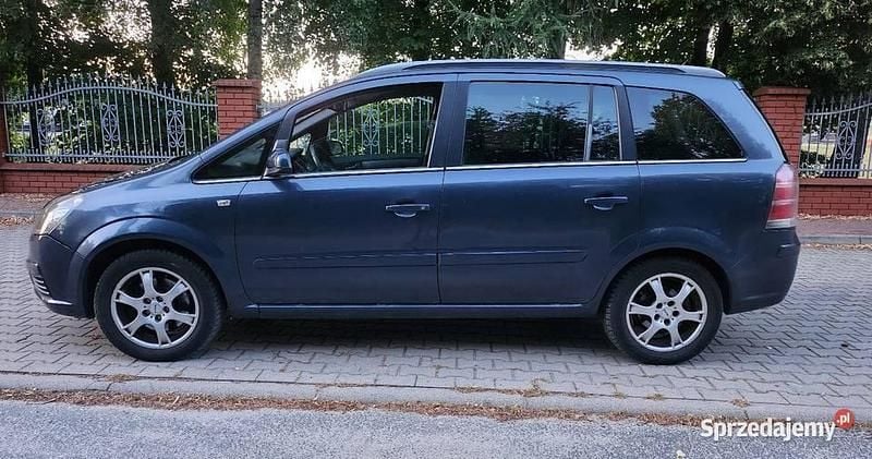 Granatowy Używany 2006 Opel Zafira Minivan | 6900 zł (Dobra cena) - Obraz 1/4