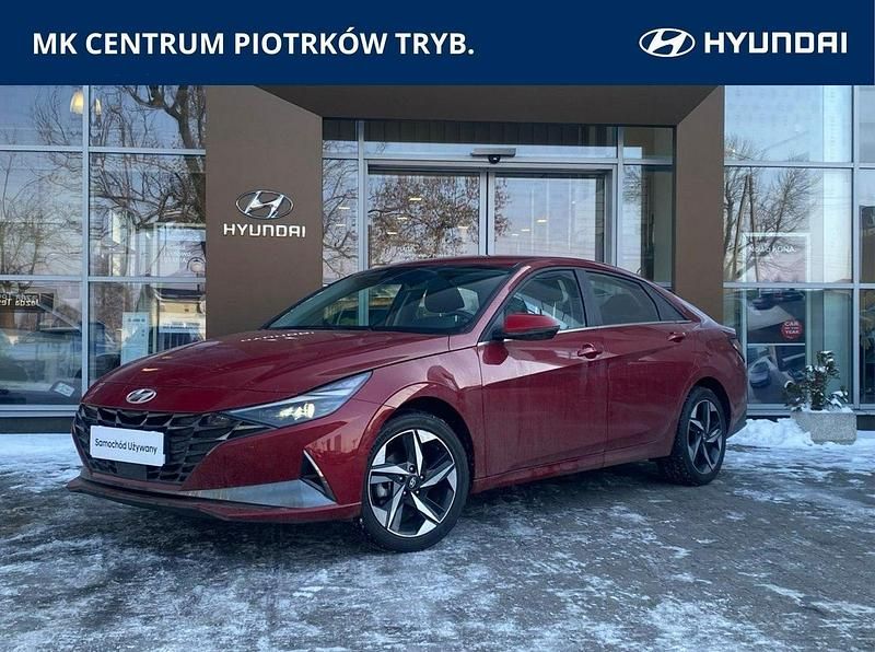 Używany Hyundai Elantra 123 KM (90 kW) 2022 Czerwony Sedan/Limuzyna