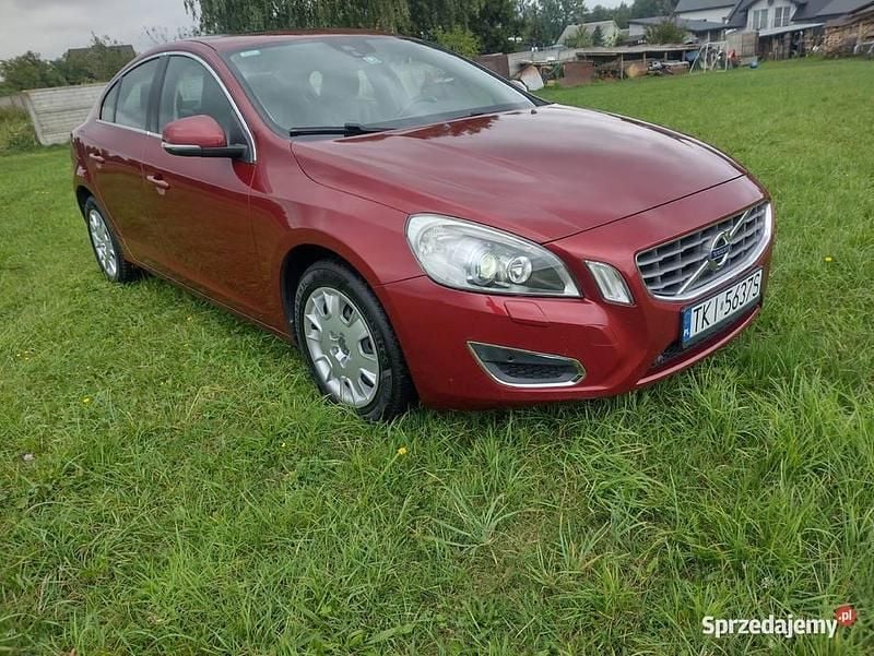 Bordowy Używany 2011 Volvo S60 Sedan/Limuzyna | 35 800 zł - Obraz 1/4