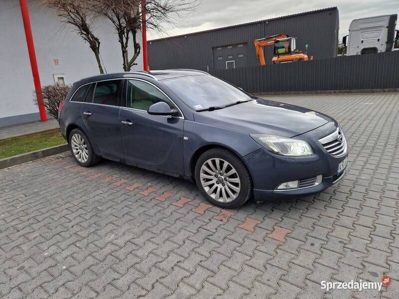 Używany Opel Insignia 2010 Grafitowy Sedan/Limuzyna