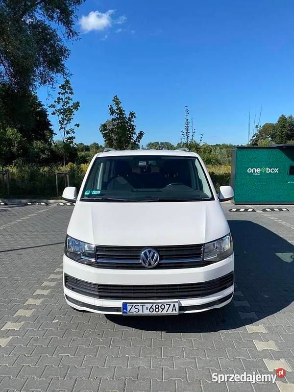 Używany 2017 VW Multivan Trendline Van | 99 500 zł (Super Cena) - Obraz 1/4