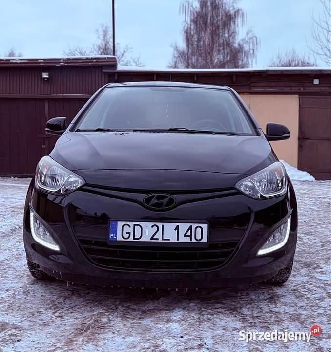 Czarny Używany 2014 Hyundai i20 Hatchback | 26 000 zł (Uczciwa cena) - Obraz 1/4
