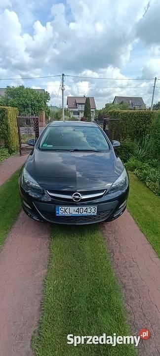 Czarny Używany 2015 Opel Astra Sedan/Limuzyna | 32 000 zł (Uczciwa cena) - Obraz 1/4