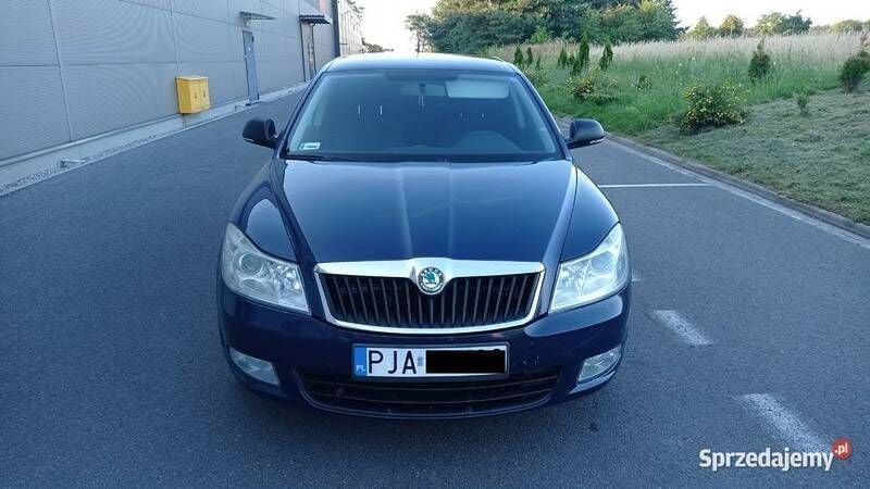 Granatowy Używany 2012 Skoda Octavia Hatchback | 20 900 zł (Dobra cena) - Obraz 1/4
