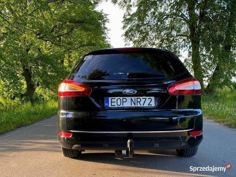 Czarny Używany 2010 Ford Mondeo Sedan/Limuzyna | 27 500 zł (Drogi) - Obraz 1/4