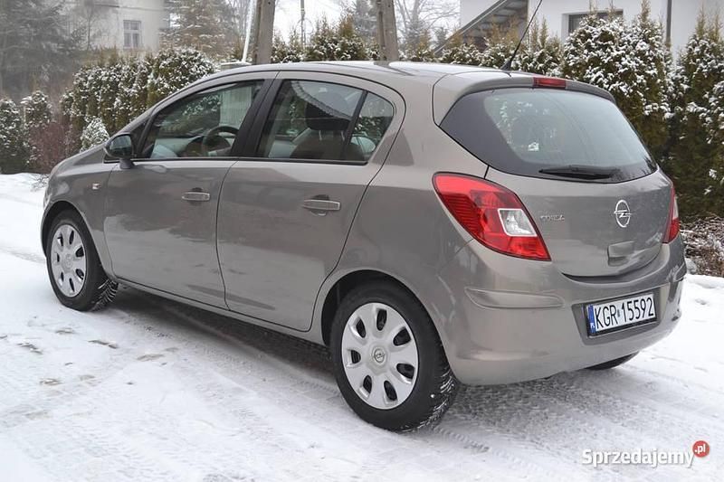 Używany Opel Corsa 2011 Beżowy Hatchback