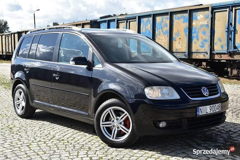 Używany 2004 VW Touran Highline Minivan | 10 700 zł (Uczciwa cena) - Obraz 1/4