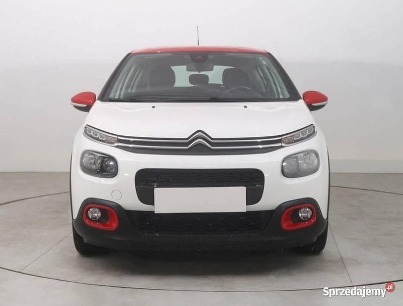 Używany Citroën C3 PureTech 2018 Biały Hatchback