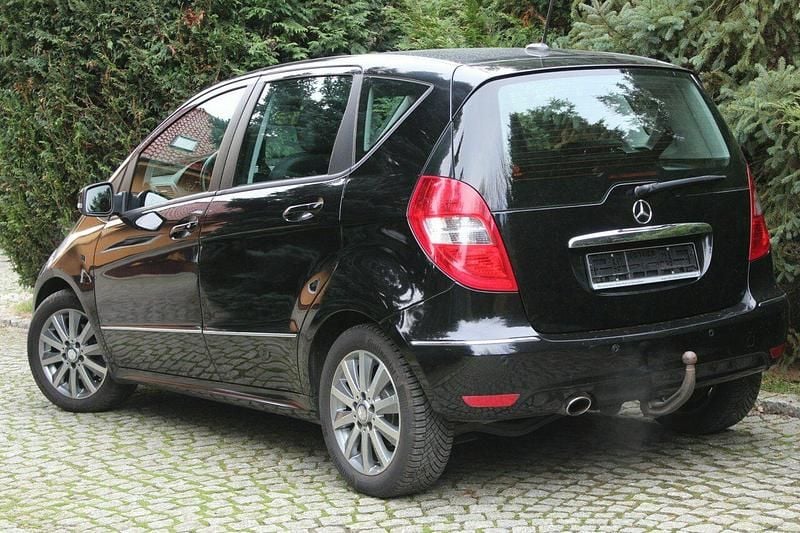 Używany Mercedes A170 116 KM (85 kW) 2010 Czarny Hatchback