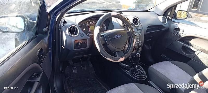 Używany Ford Fiesta 2004 Hatchback