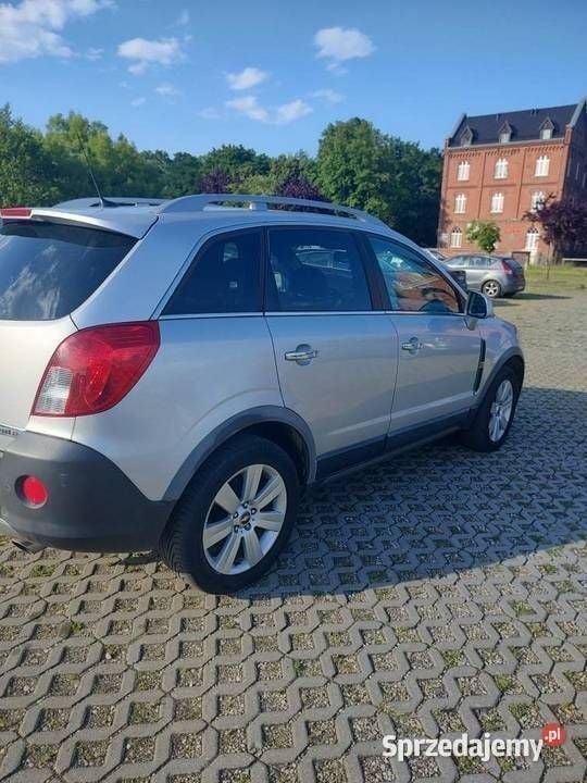 Używany Opel Antara 163 KM (119 kW) 2013 Srebrny SUV