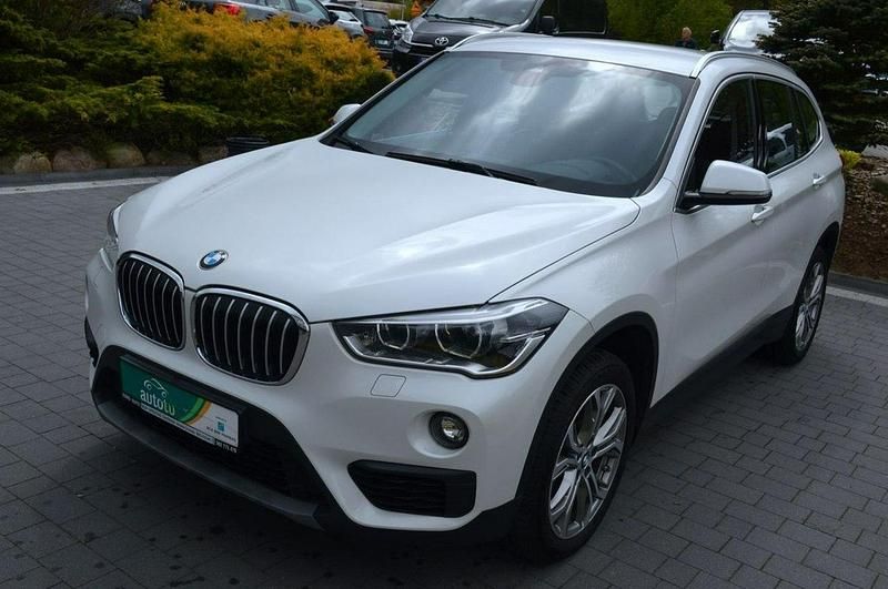 Biały Używany 2019 BMW X1 SUV | 77 700 zł (Dobra cena) - Obraz 1/4