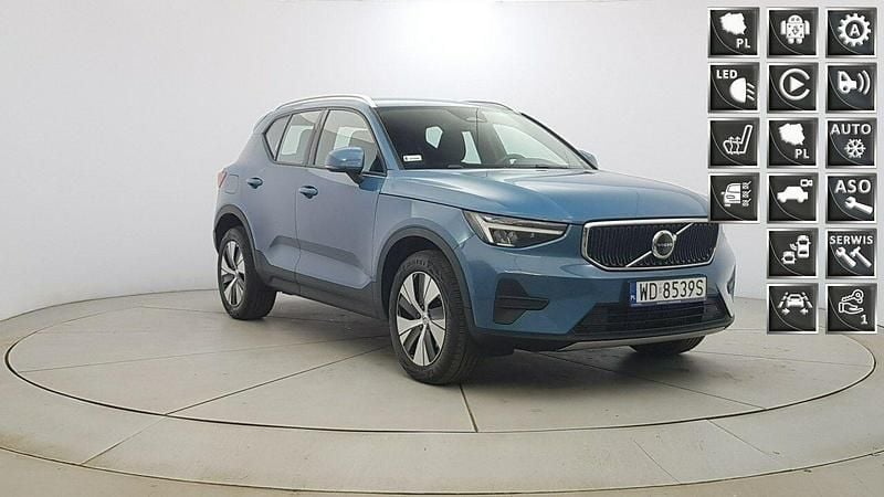 Niebieski Używany 2022 Volvo XC40 Core SUV | 126 850 zł (Uczciwa cena) - Obraz 1/4