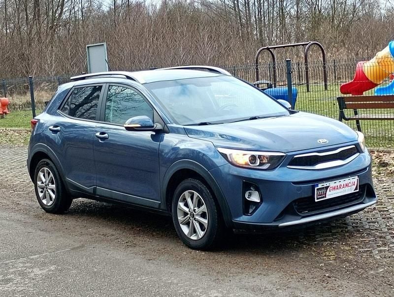 Używany Kia Stonic 84 KM (61 kW) 2018 Niebieski SUV