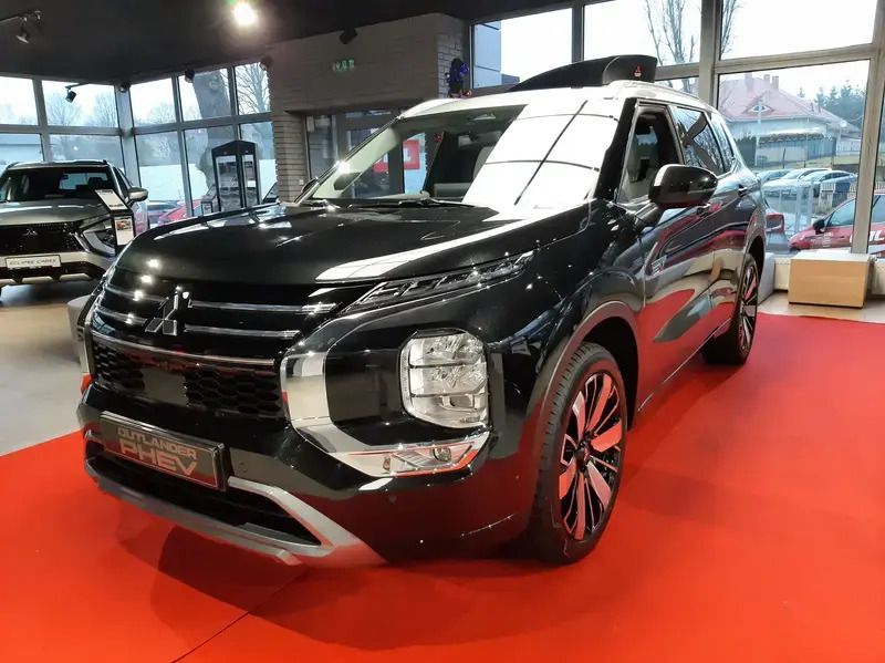Czarny Nowe 2025 Mitsubishi Outlander P-HEV SUV | 289 990 zł - Obraz 1/4