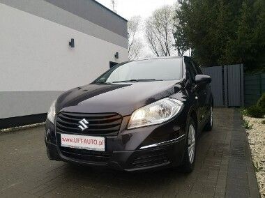 Czarny Używany 2015 Suzuki SX4 S-Cross SUV | 42 900 zł (Drogi) - Obraz 1/4