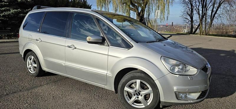 Używany Ford Galaxy 2007 Srebrny Minivan
