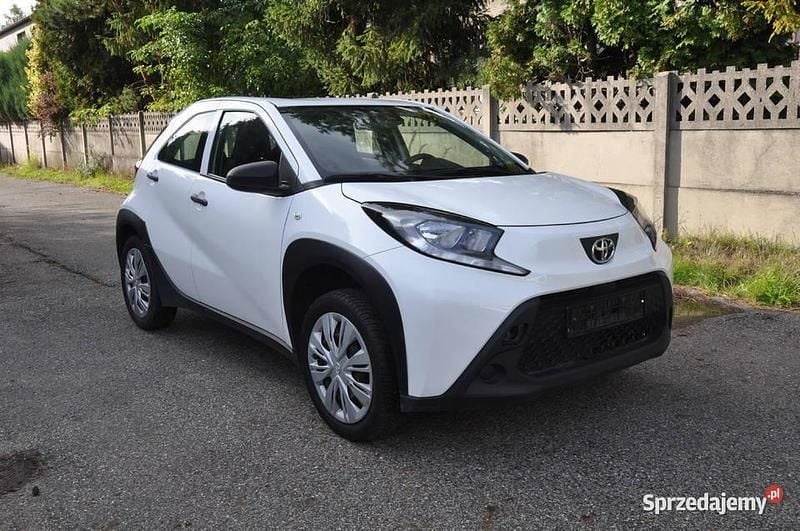 Używany 2023 Toyota Aygo X SUV | 26 500 zł - Obraz 1/4