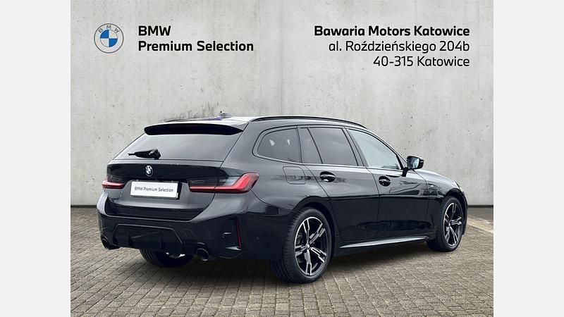 Używany BMW 320 Comfort Edition 190 KM (139 kW) 2024 Czarny szafir metalizowany Kombi